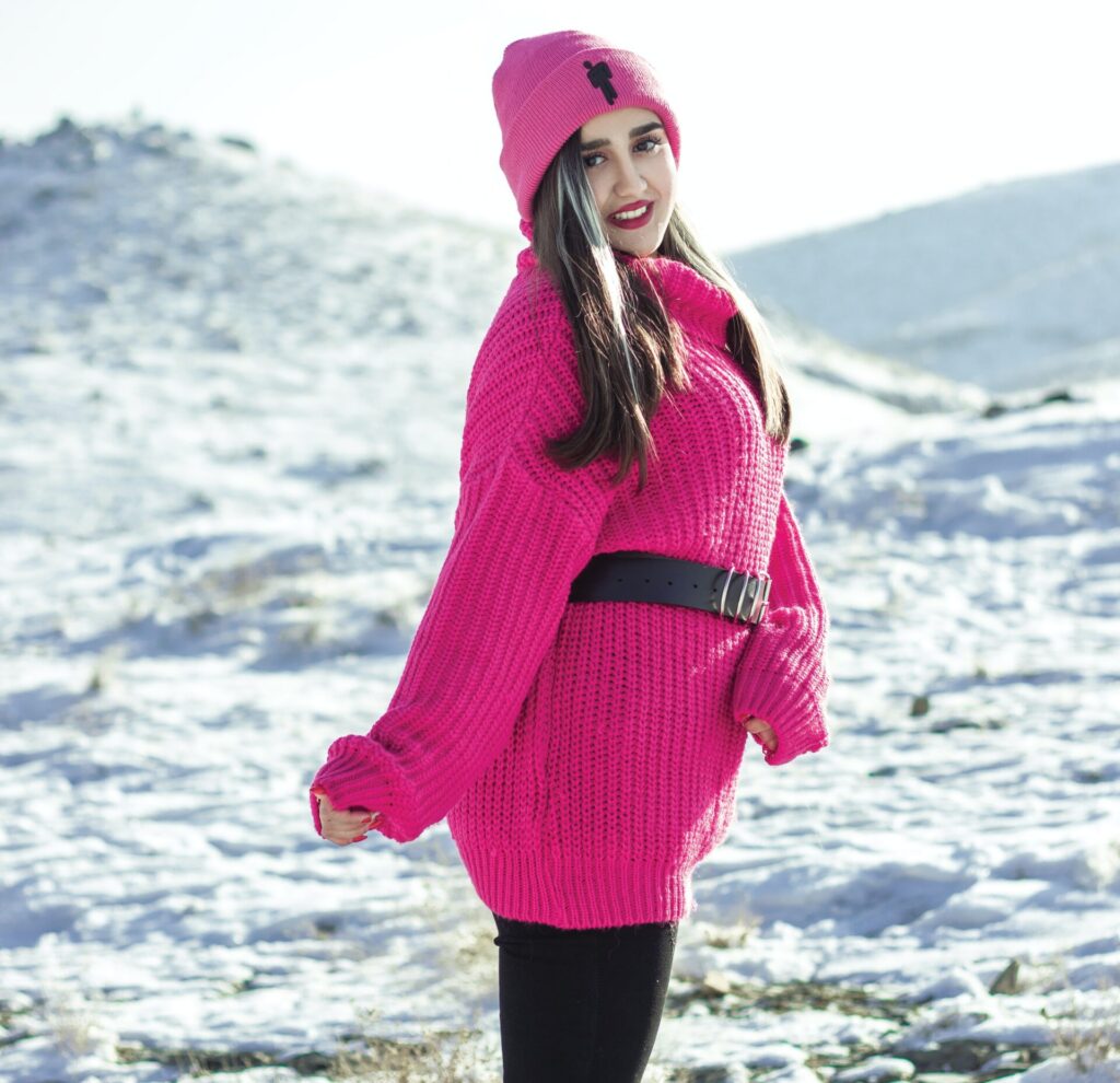 Best Girls Outfits in Winter : Mohit Tandon USA