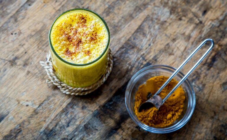 Health Benefits of Turmeric Milk in Winter : Mohit Tandon USA